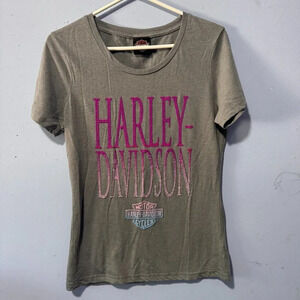 Harley Davidson ladies tshirt with rhinestone lettering.‎  Size Medium